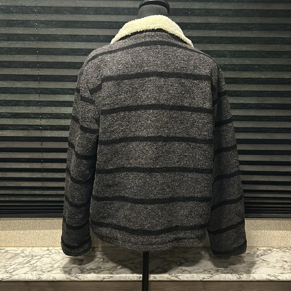 Amuse Society Women’s Grey Striped Wool Sherpa Lined Button Front Jacket Large - Picture 5 of 10